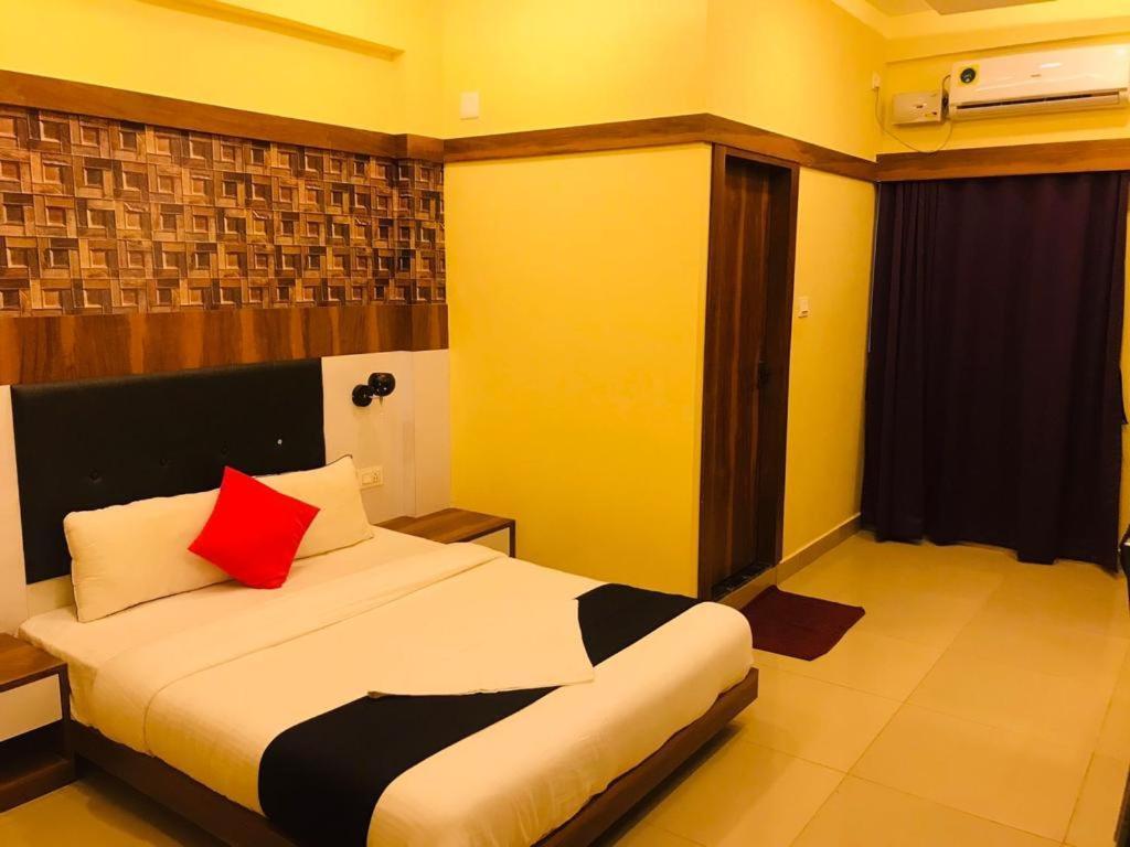 Hotel Keerthana Puttur Puttur  Exterior foto