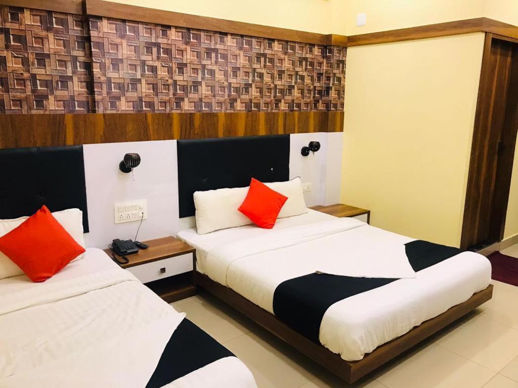 Hotel Keerthana Puttur Puttur  Exterior foto
